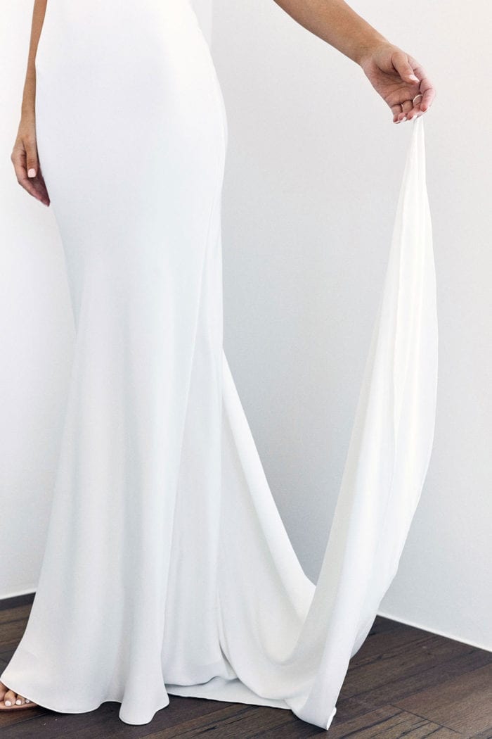 wedding dress train loop