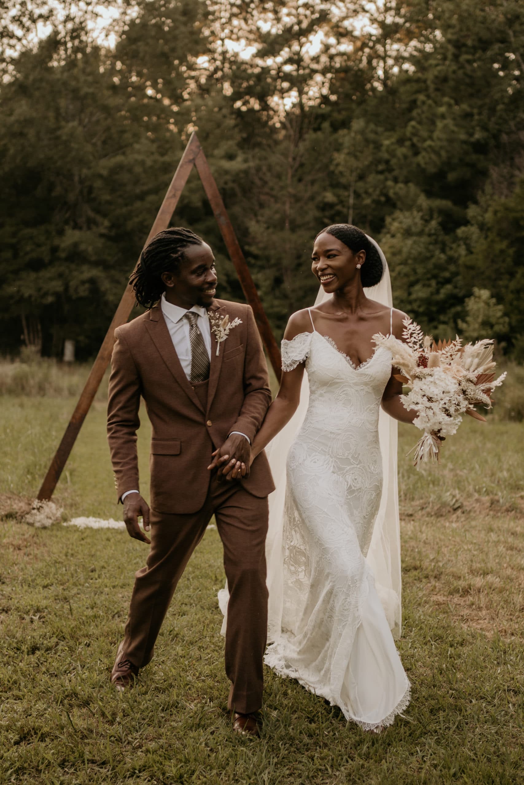 plain saree with lace